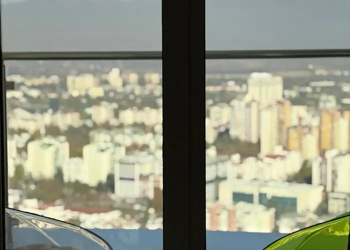 A2i - 33rd Floor Skycity With View アパート