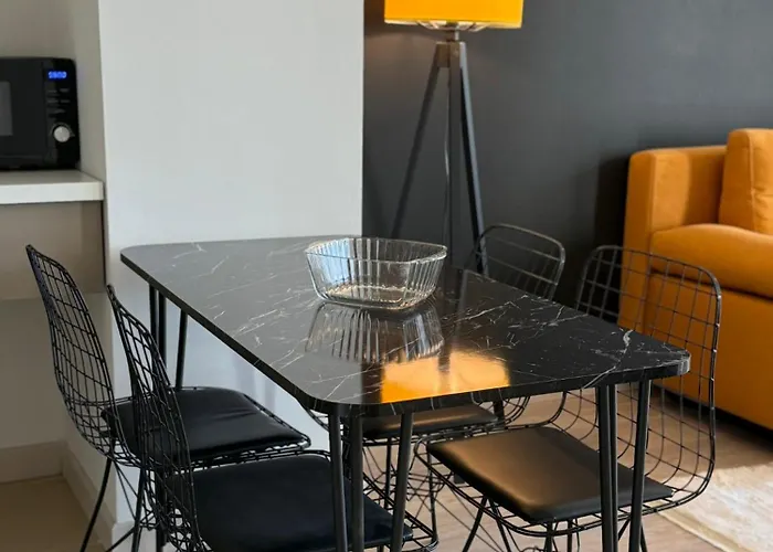 アパート A2i - 33rd Floor Skycity With View スコピエ